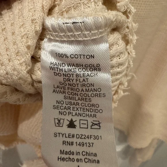 CARLY JEAN LOS ANGELES CJLA IVORY CREAM WAFFLE KNIT TOP - Picture 6 of 6